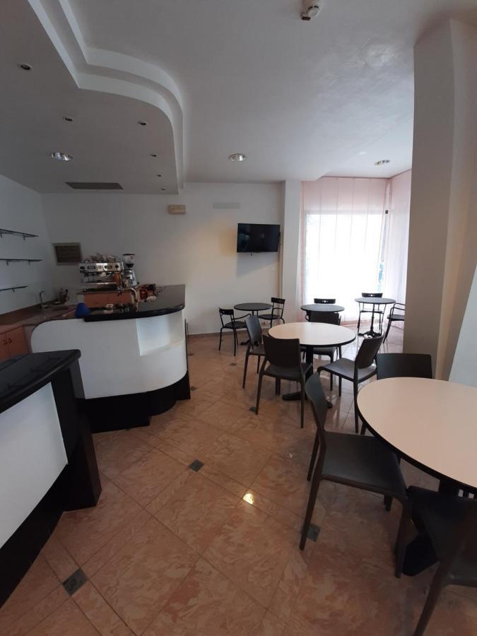 Hotel Altamarea Misano Adriatico Exteriör bild