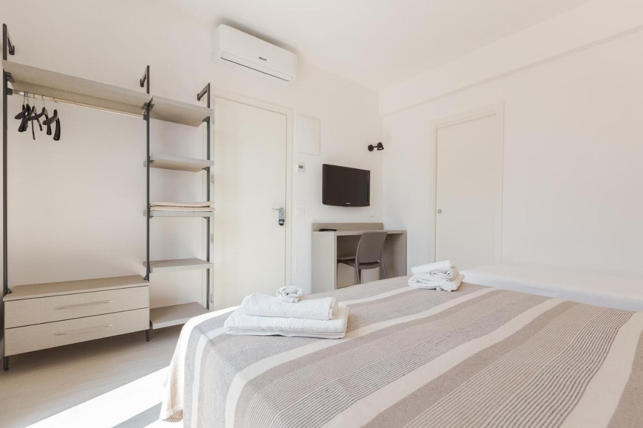 Hotel Altamarea Misano Adriatico Exteriör bild